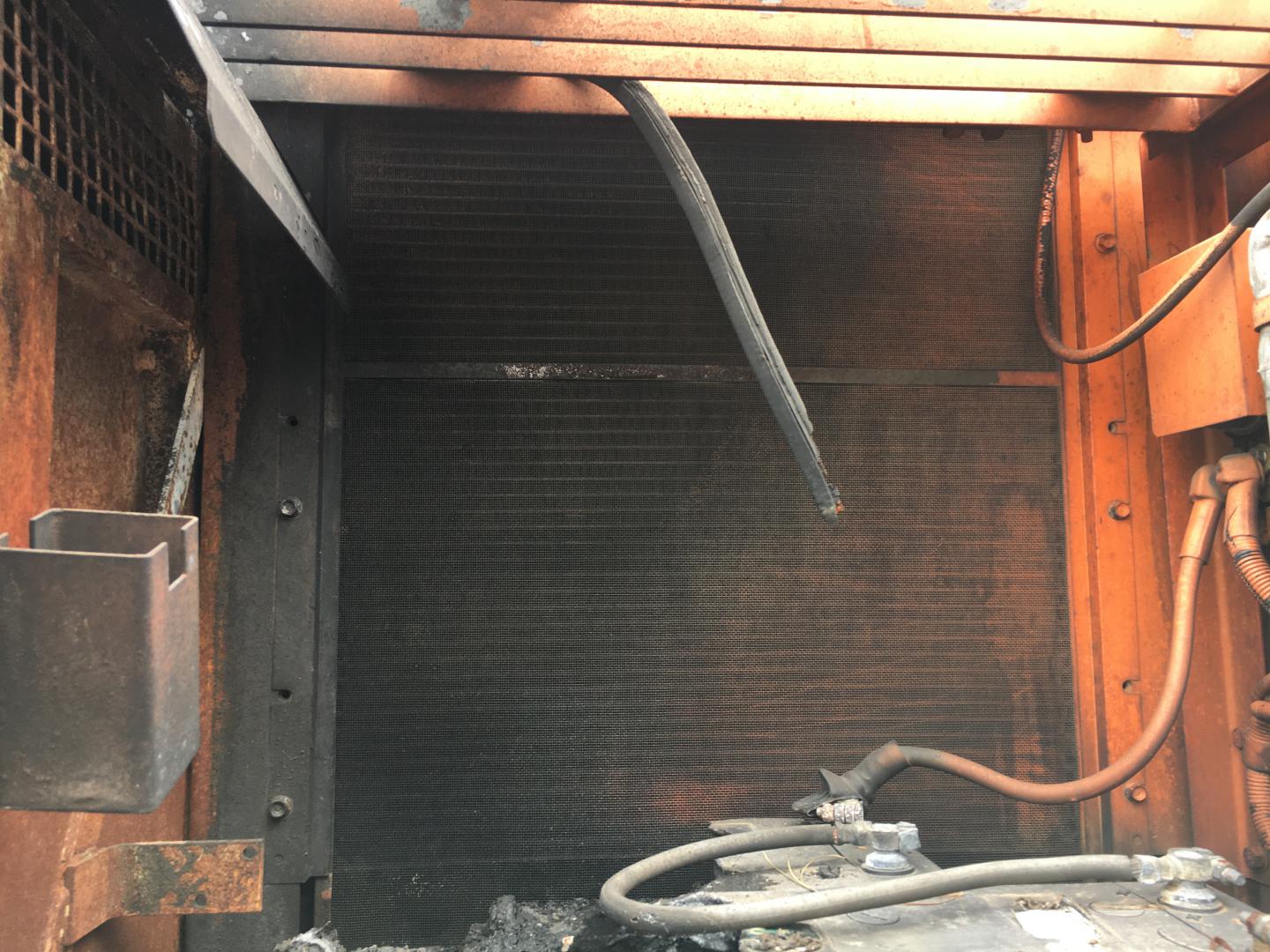 ./imagenes/INVOICE/2019/16916/EXCAVADORAS PARA REFACCHIONES HITACHI EX300LC-3C (10).JPG